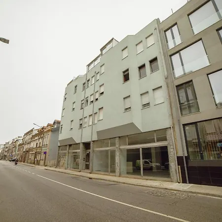 Alegria Flat Center With Elevator By Vacationy * Oporto